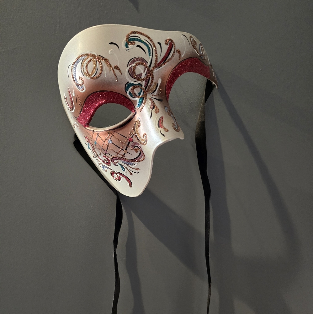 Venetian Glitter Mask